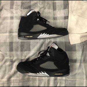 Metallic 5s size 12 great condition 215